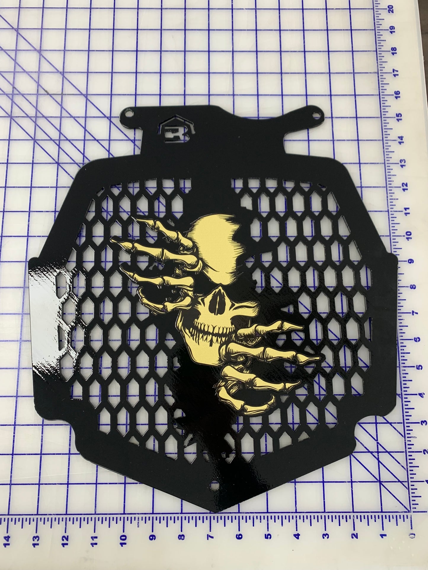 Ripping Skull Radiator cover fits Can Am Outlander Max XMR 450 570 650 850 1000 - Your Color Choices