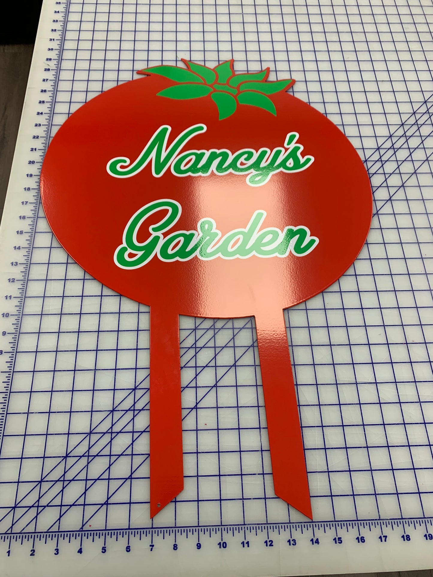 Tomato or Strawberry Garden Sign