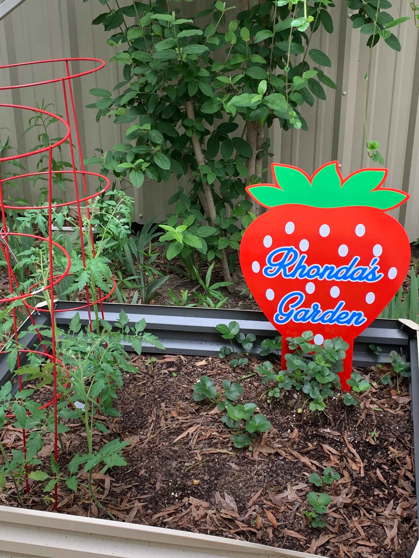 Tomato or Strawberry Garden Sign